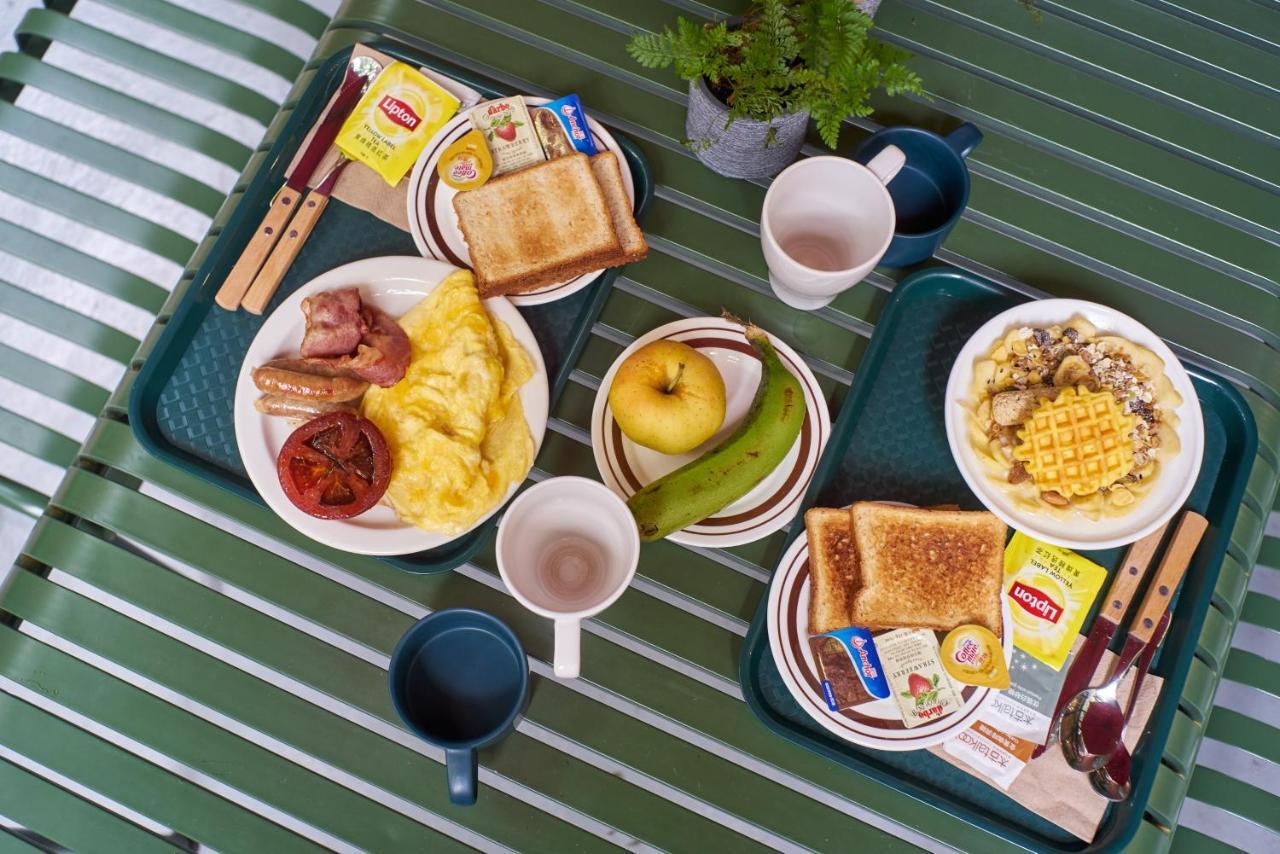 Quintet Bnb Bed & Breakfast